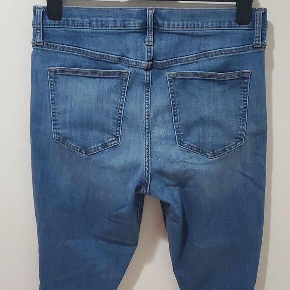 Gap distressed crop jeans - Picture 4 of 7